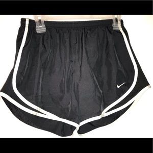 Women’s Nike Tempo Shorts